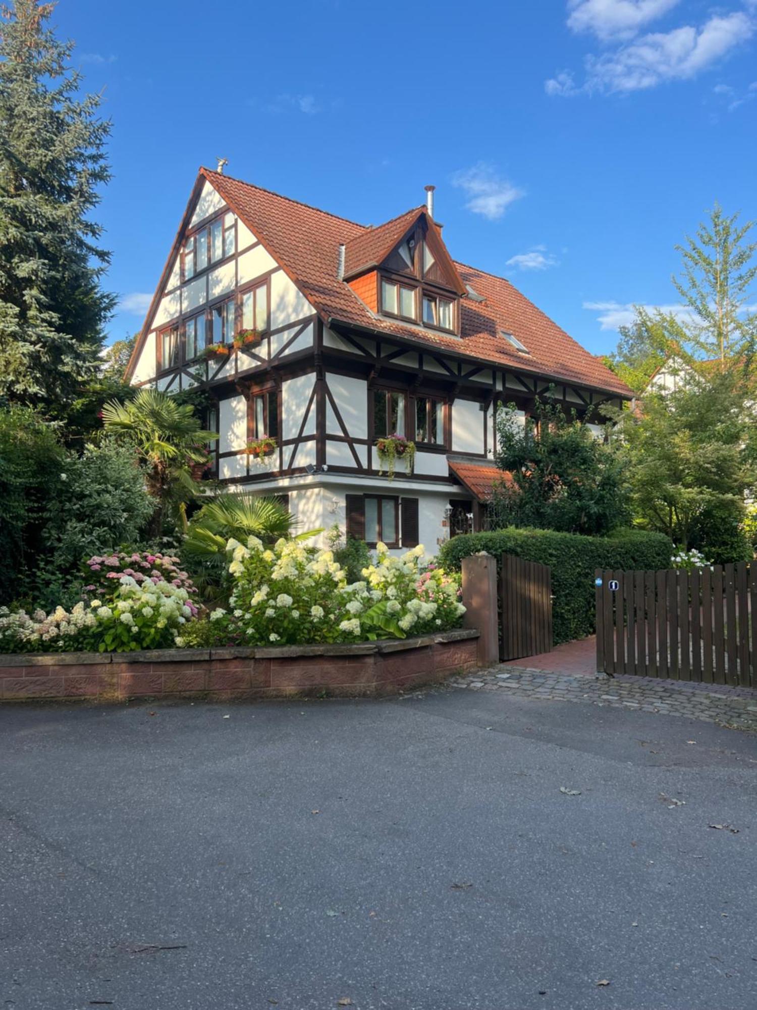 Einliegerwohnung In Einer Muehle Vor Den Toren Frankfurts, Ideal Fuer Messegaeste Oder Stop Over Драйайх Экстерьер фото